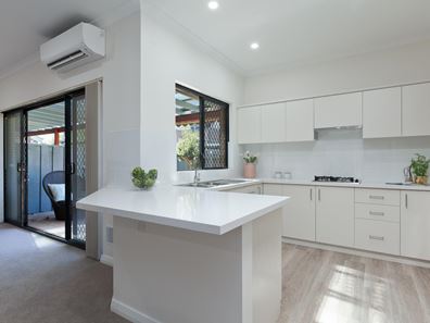 98/22 Windelya Road, Murdoch WA 6150