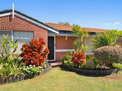 13 Dundee Close, Warnbro WA 6169