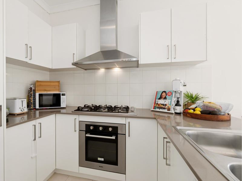 5 Ulverston Way, Butler