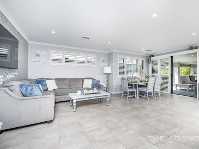 18 Pandora Drive, Jindalee WA 6036