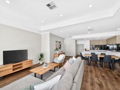 1/8 Spring Avenue, Middle Swan WA 6056