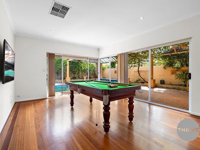 111 Glen Iris Drive, Jandakot WA 6164