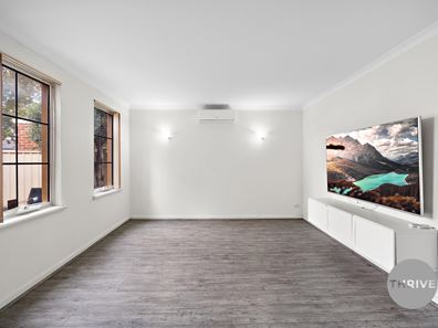 111 Glen Iris Drive, Jandakot WA 6164