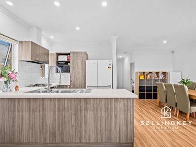 20 CHURCHILL GREEN, Canning Vale WA 6155