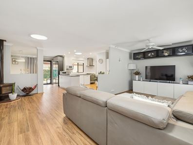 4 Quokka Elbow, Brookdale WA 6112