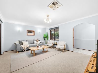 14 Eynesford Street, Gosnells WA 6110