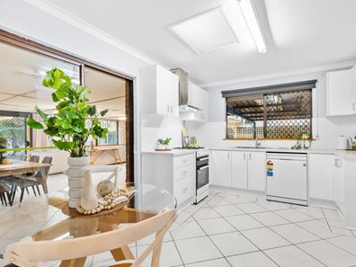 14 Eynesford Street, Gosnells WA 6110