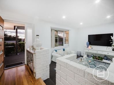 218 Mclarty Road, Halls Head WA 6210