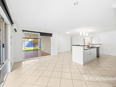 15 Hartog Road, Dalyellup WA 6230