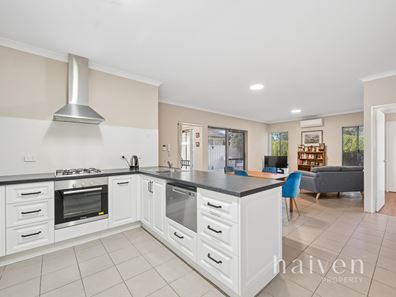5/3 ALLAMANDA GATE, Helena Valley WA 6056