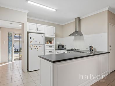 5/3 ALLAMANDA GATE, Helena Valley WA 6056