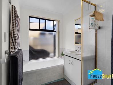 79 Vaucluse Cres, Ellenbrook WA 6069