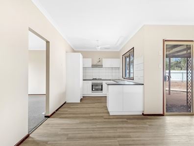 3 Watts Place, Baynton WA 6714
