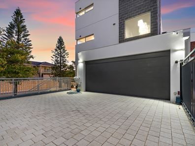 50 PANTHEON AVENUE, North Coogee WA 6163