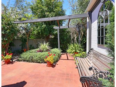 4/13 Cale Street, Como WA 6152