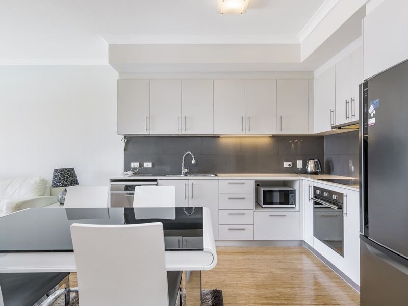 46/177 Stirling Street, Perth