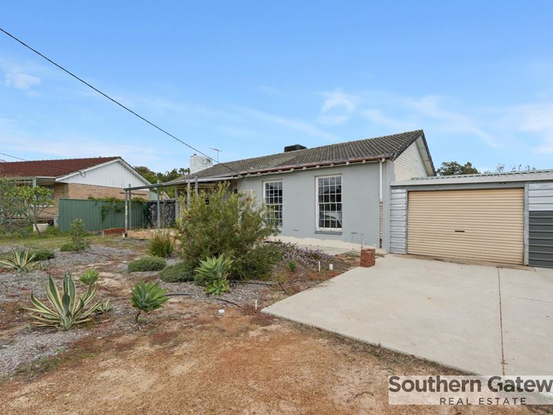 18 Hambledon Crescent, Armadale WA 6112