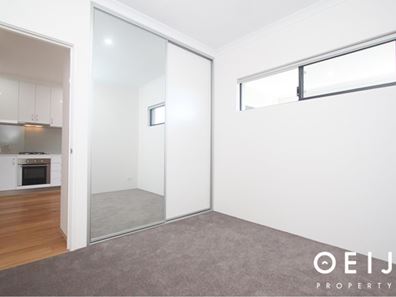 8/205 Fisher Street, Cloverdale WA 6105
