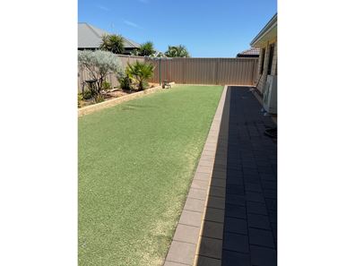 18 Beachcomber Hill, Glenfield WA 6532