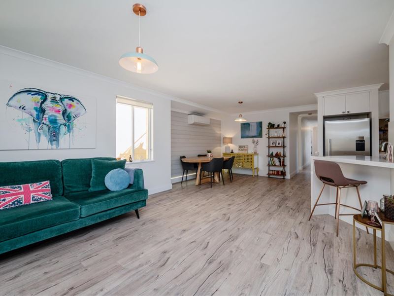 71 Hollyford Parade, Butler WA 6036