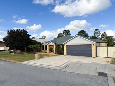1 Grafton Court, Canning Vale WA 6155