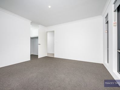 13 Carousel Loop, Brabham WA 6055