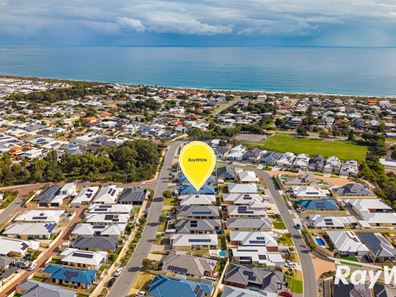 12 Orelia Street, Madora Bay WA 6210