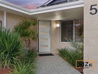 5 Yama Close, Carramar WA 6031