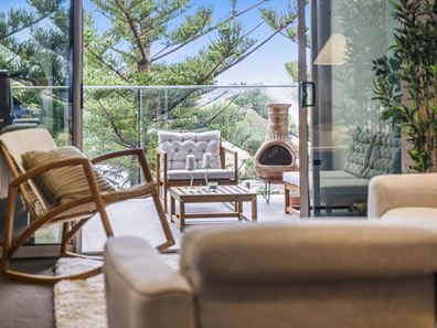 2/49 Palisades Boulevard, Secret Harbour WA 6173