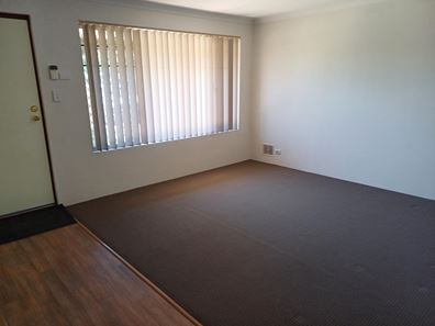 15 BURTON RETREAT, Stratton WA 6056