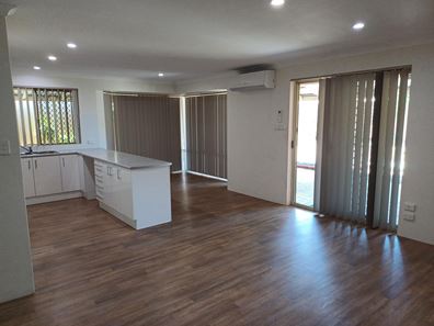 15 BURTON RETREAT, Stratton WA 6056