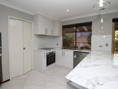 4/9 Heron Place, Maddington WA 6109