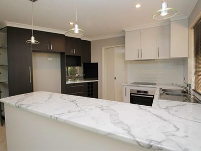4/9 Heron Place, Maddington WA 6109