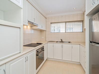 10N/9 Parker Street, South Perth WA 6151