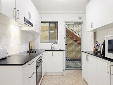 3/29 Heard Way, Glendalough WA 6016