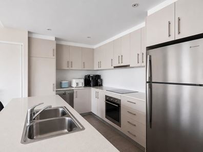 44/180 Stirling Street, Perth WA 6000