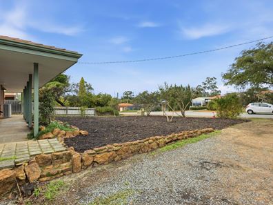 9 Banner Place, Lesmurdie WA 6076