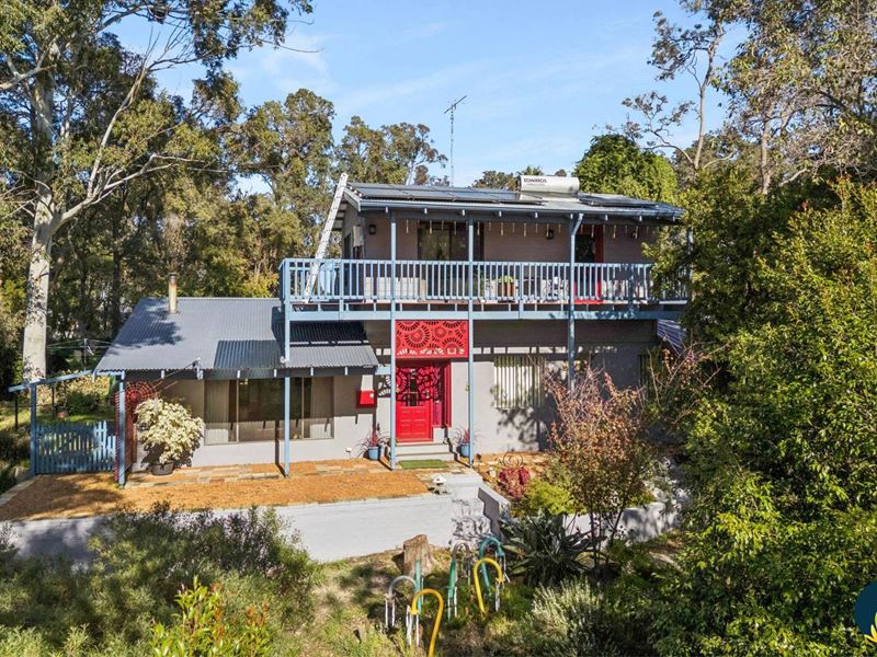 15 Hall Road, Roleystone WA 6111
