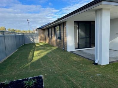 1 Allendale Way, Wellard WA 6170