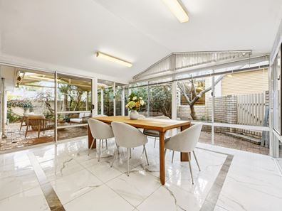 4 Coronation  Street, Doubleview WA 6018