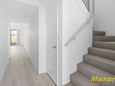 5/2 Pearson Drive, Success WA 6164