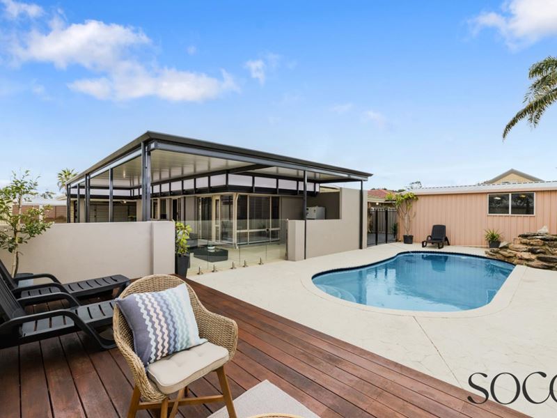 6 Andes Close, Waikiki