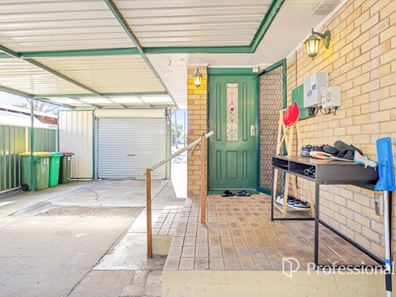 43 Hudson Road, Withers WA 6230