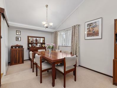 24 ELTON PLACE, Stirling WA 6021