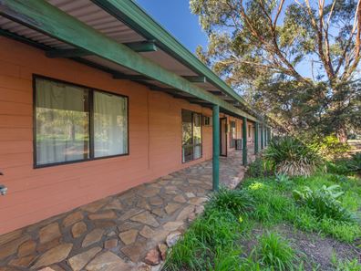 372 Julimar Road, West Toodyay WA 6566