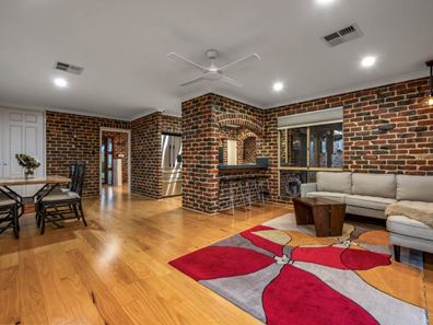 11 Sherington Road, Greenwood WA 6024