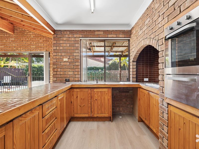 62 Congdon Way, Booragoon WA 6154