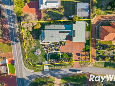 8 Laceby Court, Erskine WA 6210