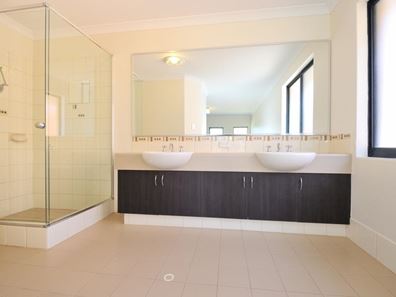 12 Merrimac Loop, Rockingham WA 6168