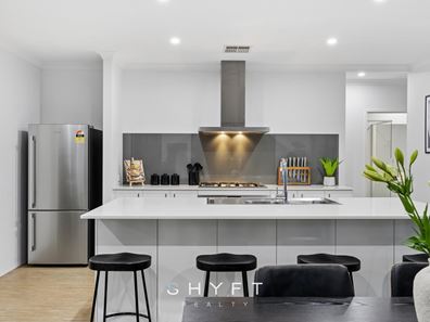 5 Basilio  Avenue, Landsdale WA 6065